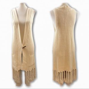 Les Tricots Off White Pocket Fringe Sweater Vest